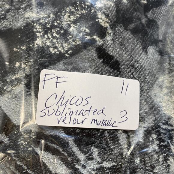 Chicos Top Size 3 Gray Black Stretch Velour Metallic Abstract Dressy Holiday XL - Picture 9 of 9